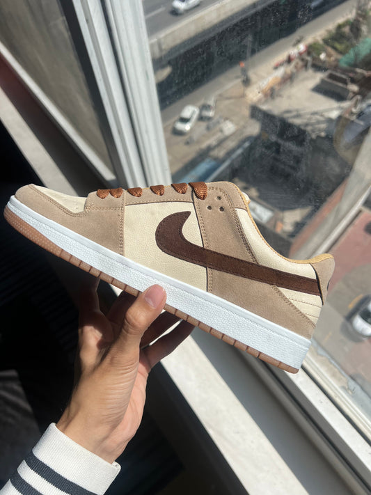 NIKE LOW DUNK AURA BIEGE - LEGENDS SPECIAL