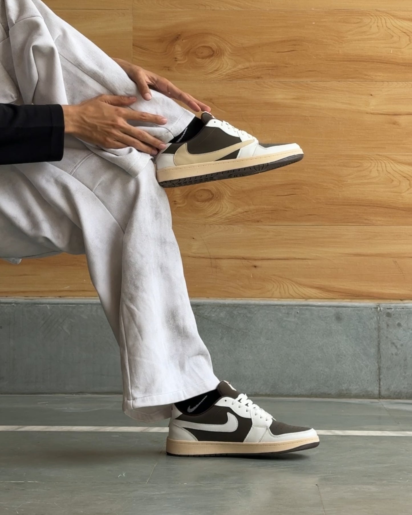 Travis Scott x Air Jordan 1 Low Og Reverse Mocha