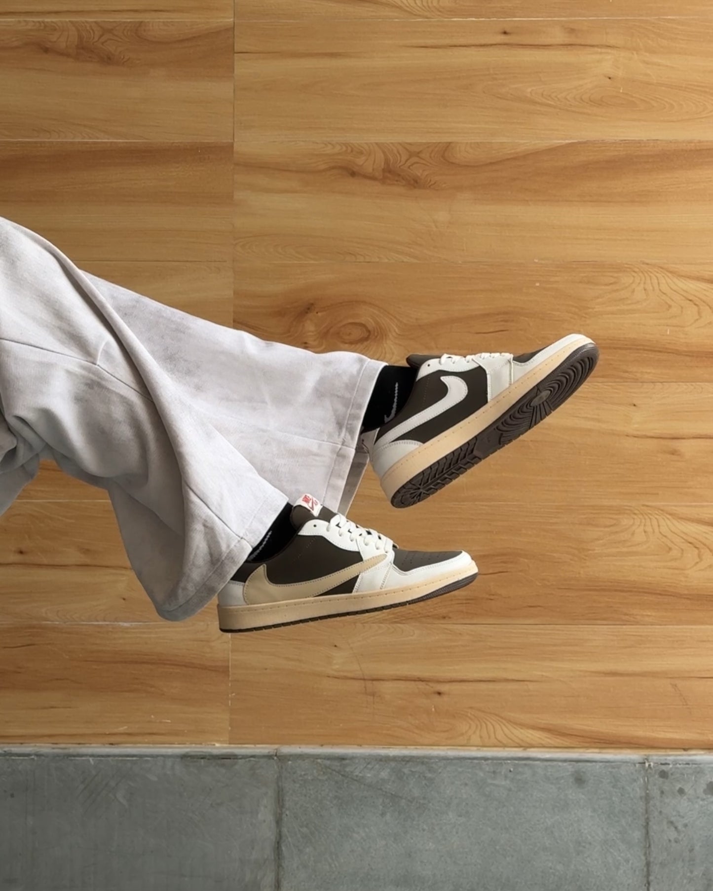 Travis Scott x Air Jordan 1 Low Og Reverse Mocha