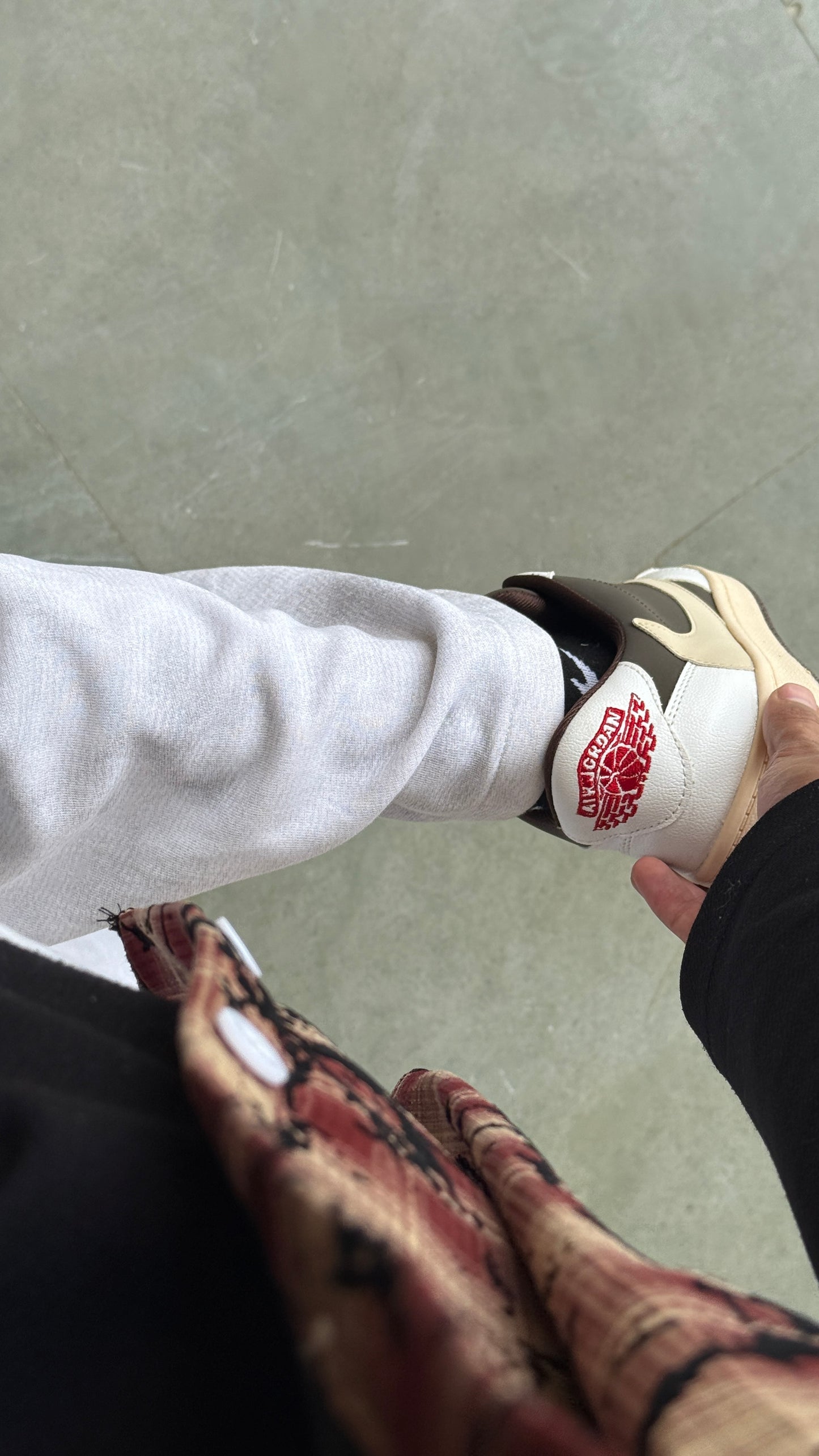 Travis Scott x Air Jordan 1 Low Og Reverse Mocha