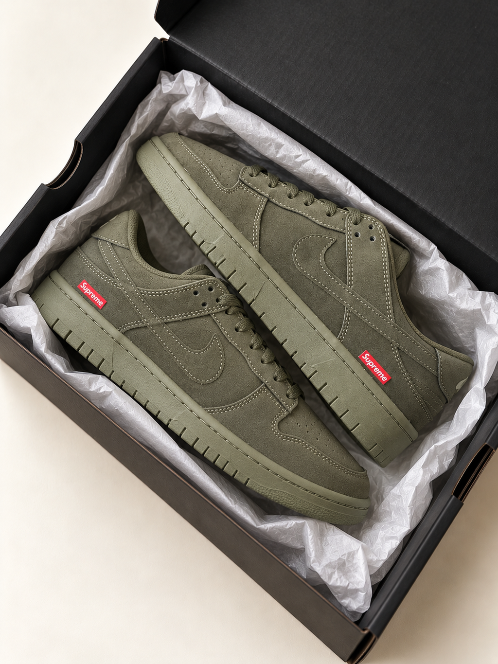 LOW DUNK OLIVE - SUPREME