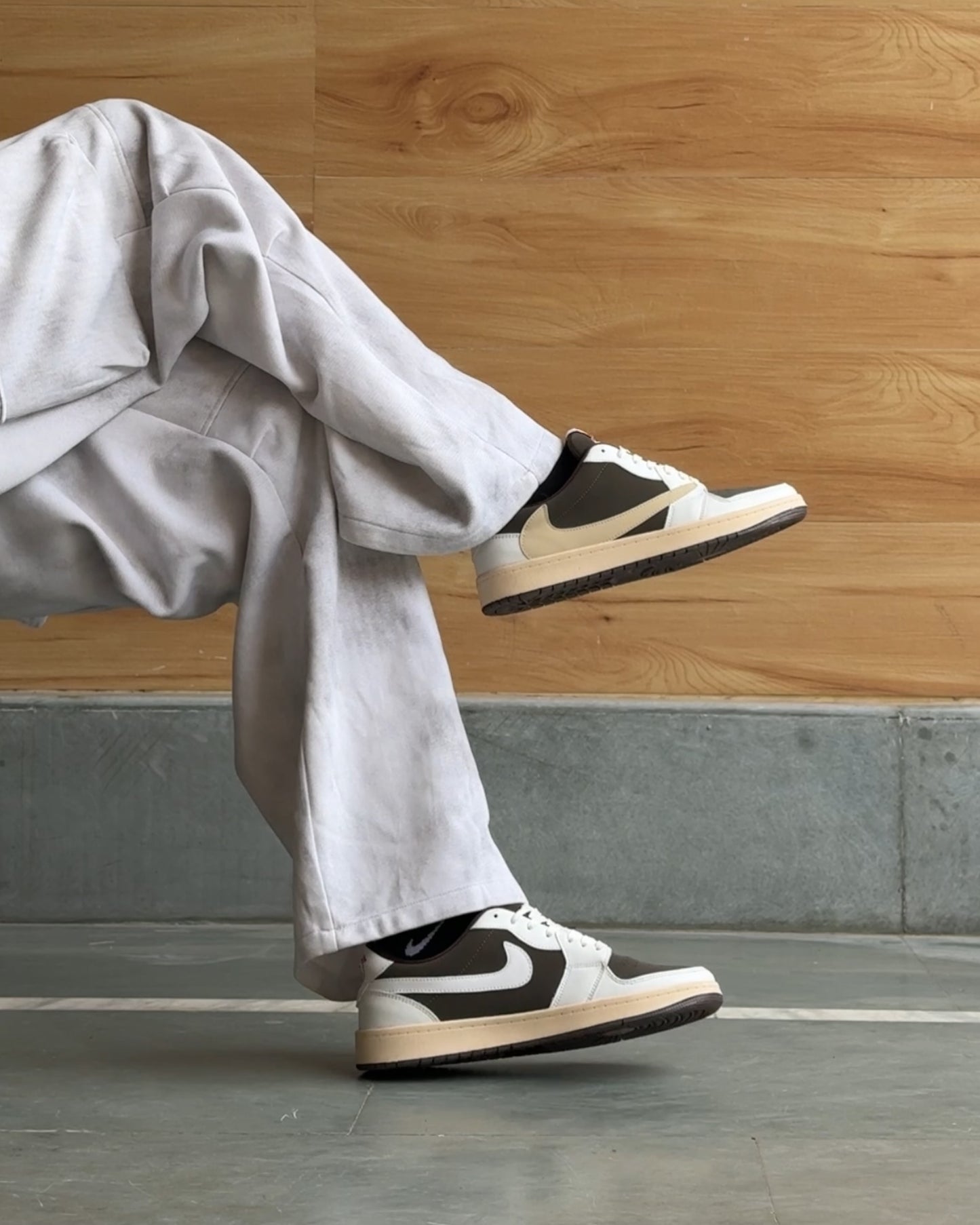 Travis Scott x Air Jordan 1 Low Og Reverse Mocha